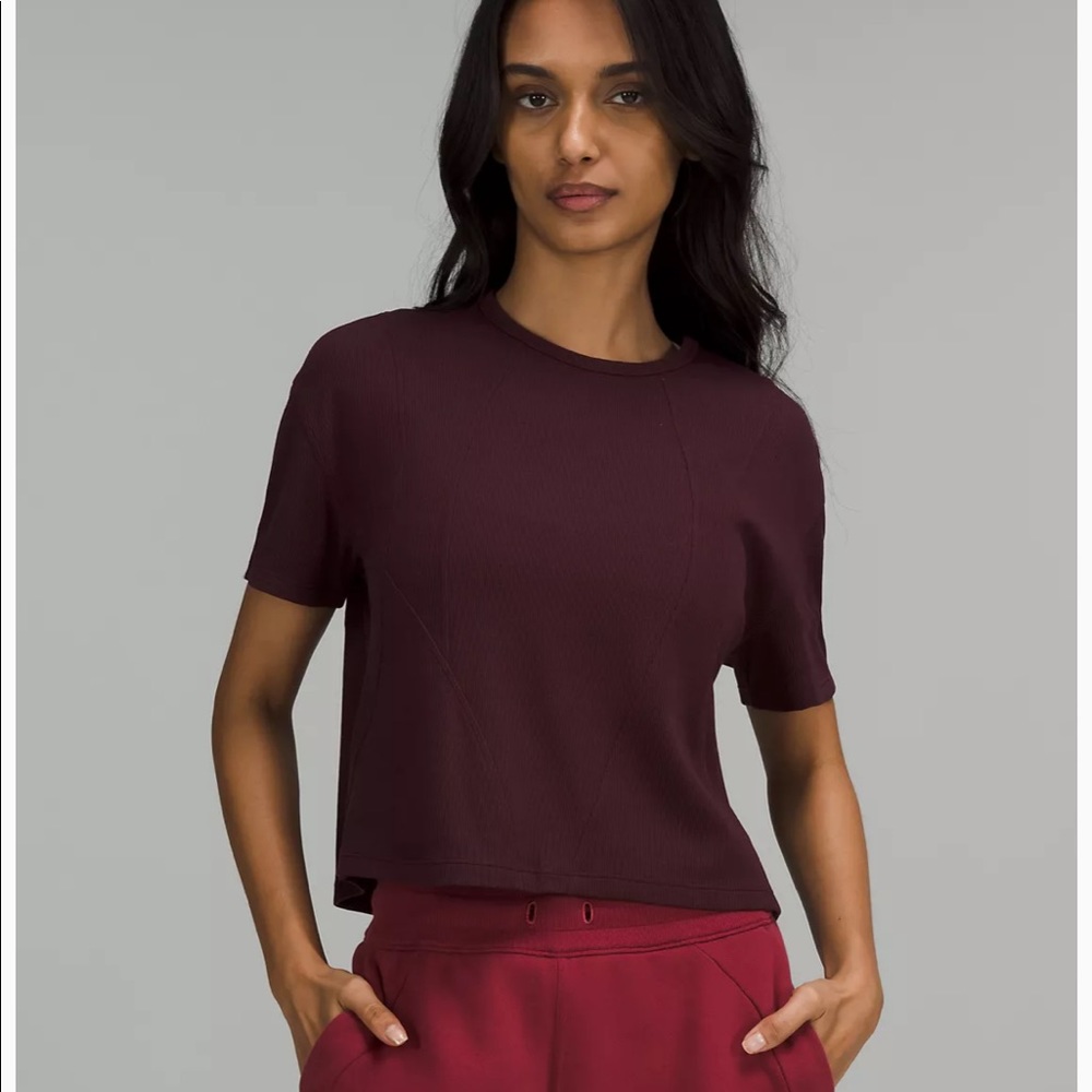 BNWT! Lululemon size 4 Ribbed Cotton Modal shirt in color CASSIS